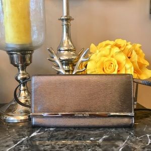 Sliver Metallic Michael Kors clutch